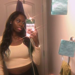 Meet your Posher, Aubri